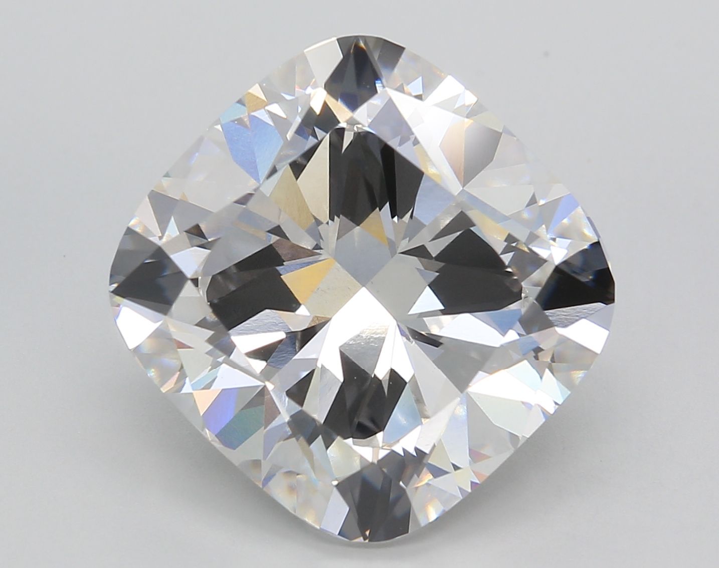 12.04 Carat CUSHION Shape F Colour VVS2 Clarity  Cut - White Lab Diamond - 1463895