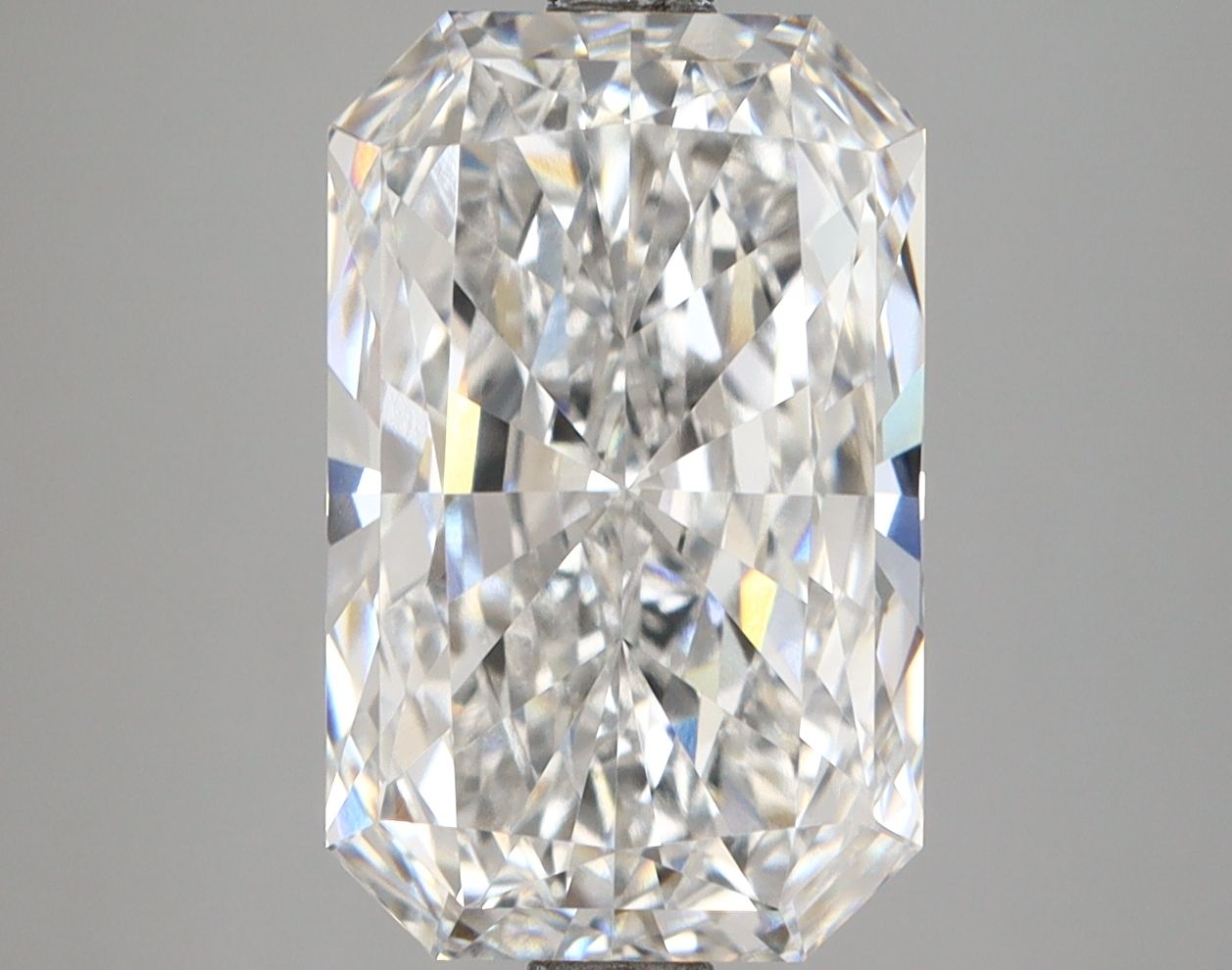 5.09ct Radiant E VVS2 Lab-Grown Diamond