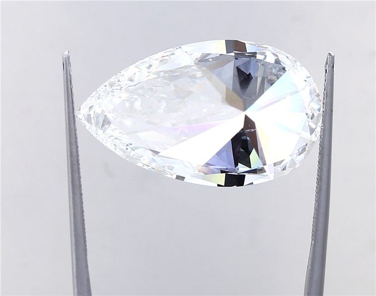 15ct Pear F VVS2 Lab-Grown Diamond