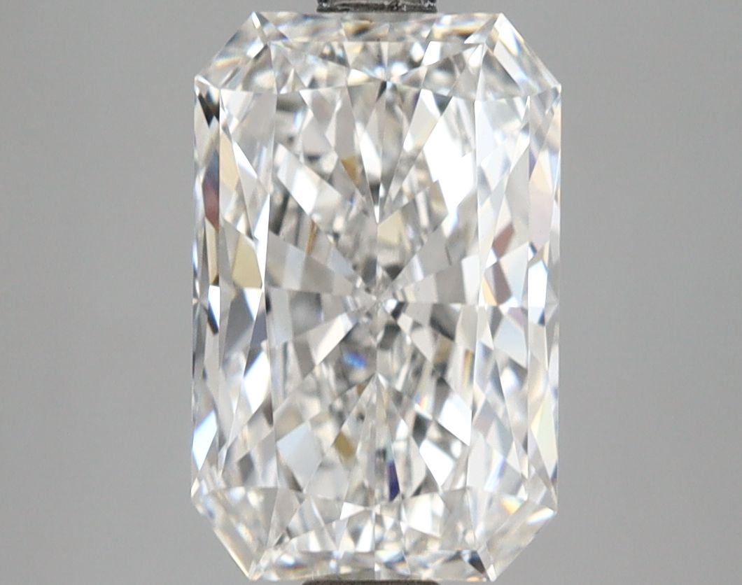 3.01ct Radiant E VS1 Lab-Grown Diamond