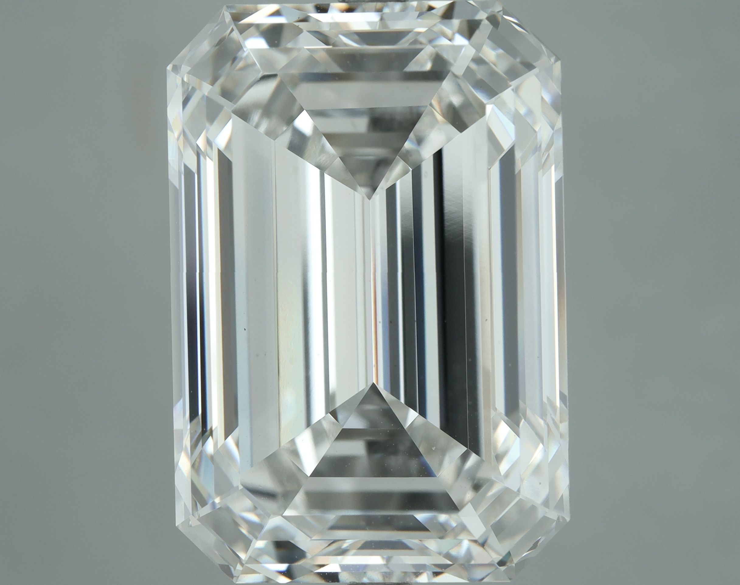 15.10 Carat EMERALD Shape F Colour VS1 Clarity  Cut - White Lab Diamond - 1826011
