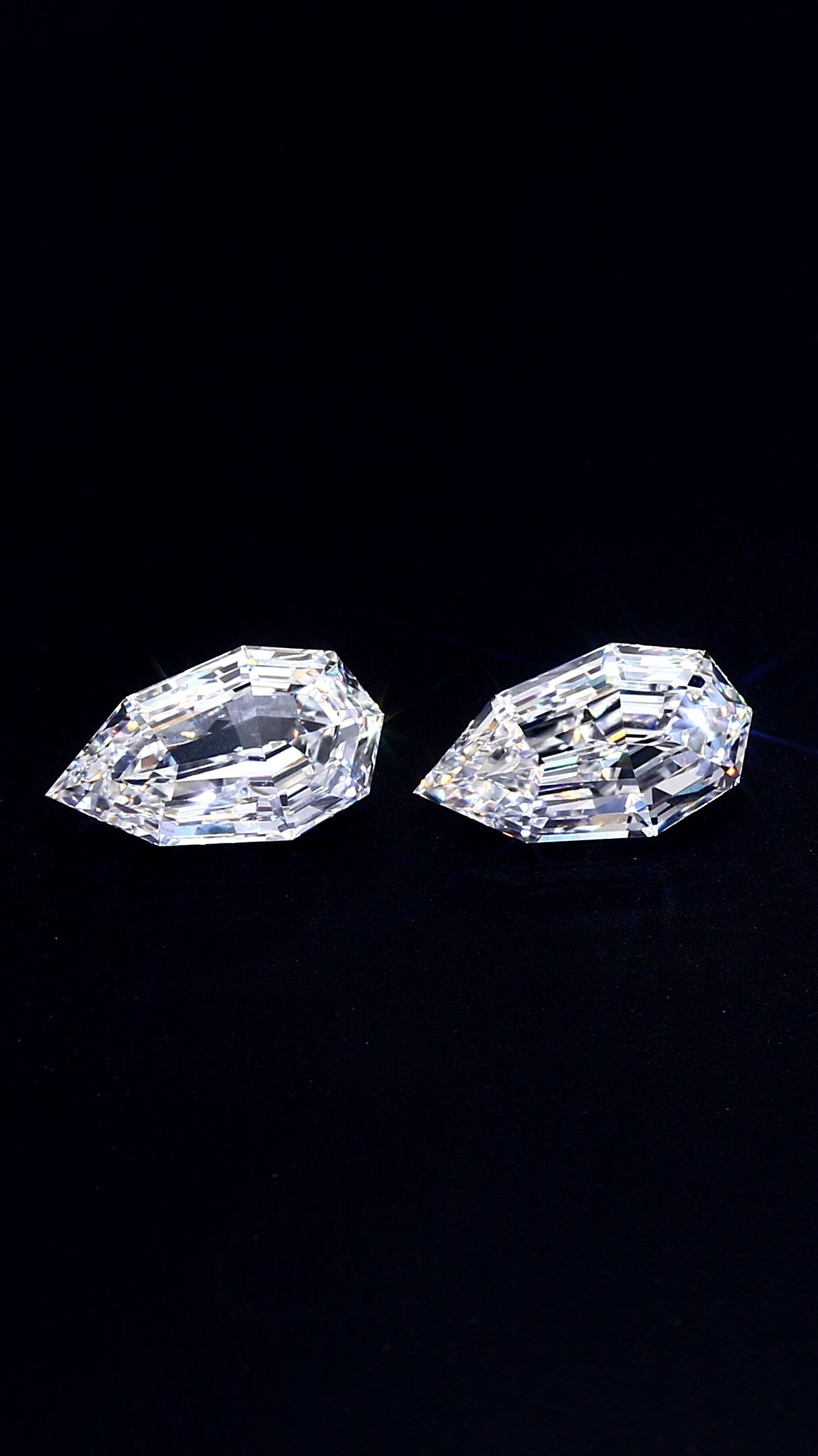 2.05ct Pear E VVS1 Lab-Grown Diamond
