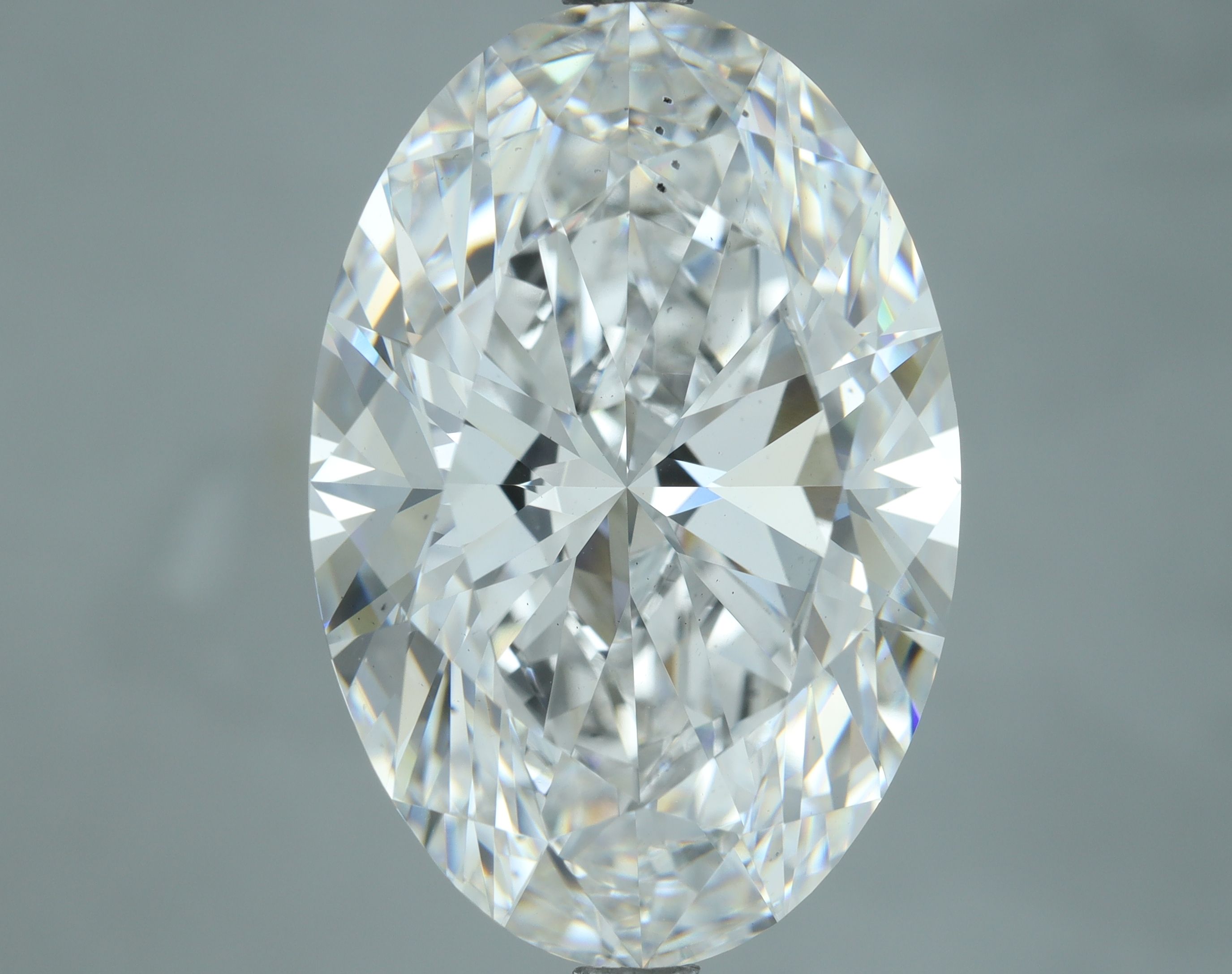 10.05 Carat OVAL Shape E Colour VS2 Clarity  Cut - White Lab Diamond - 2039745