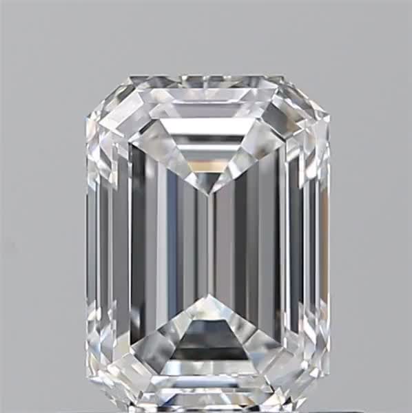 0.9ct Emerald E VVS2 Natural Diamond