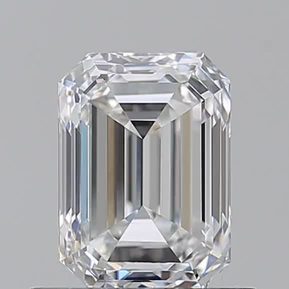 0.9ct Emerald E VVS1 Natural Diamond