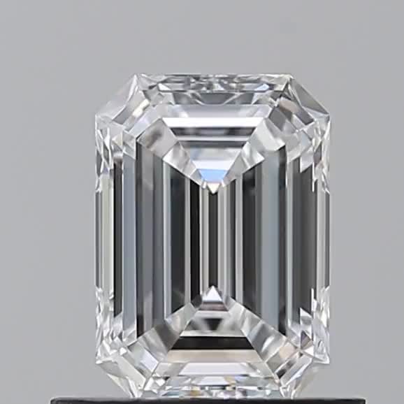 0.7ct Emerald E VVS2 Natural Diamond