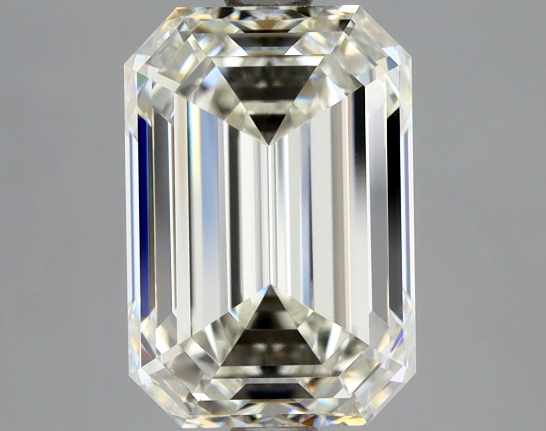 3.01ct Emerald J VVS2 Natural Diamond