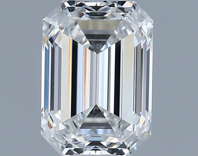 0.7ct Emerald F VVS2 Natural Diamond