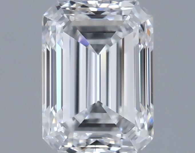 0.7ct Emerald E VVS2 Natural Diamond
