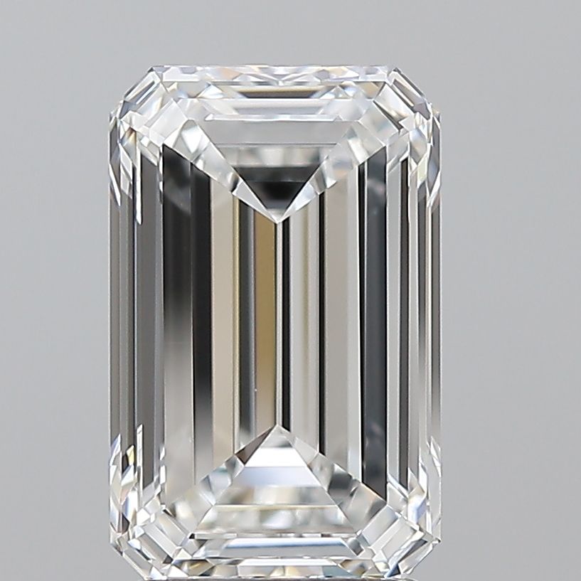 2.7ct Emerald E VVS2 Natural Diamond