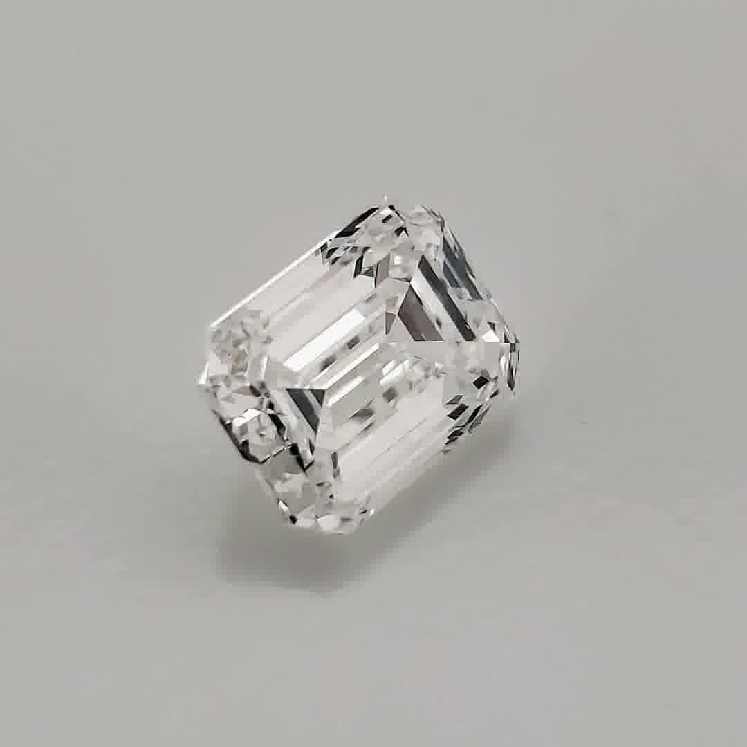 1.7ct Emerald F VS1 Natural Diamond