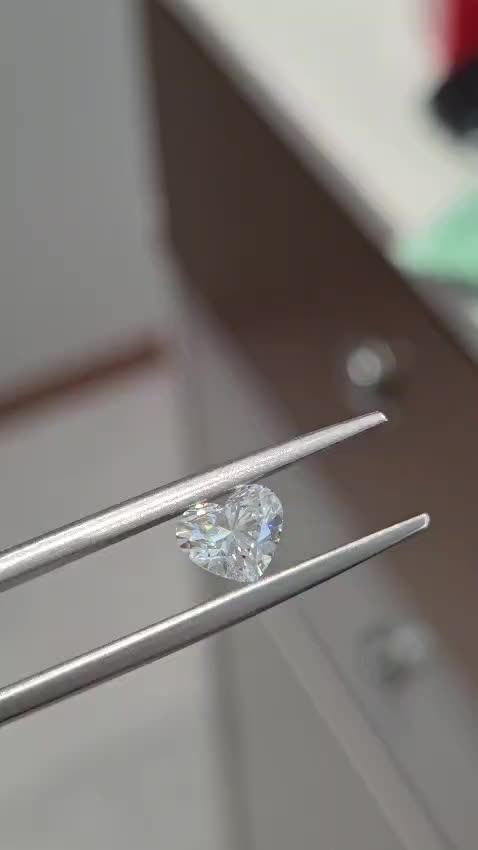 1.03ct Heart D VVS2 Natural Diamond