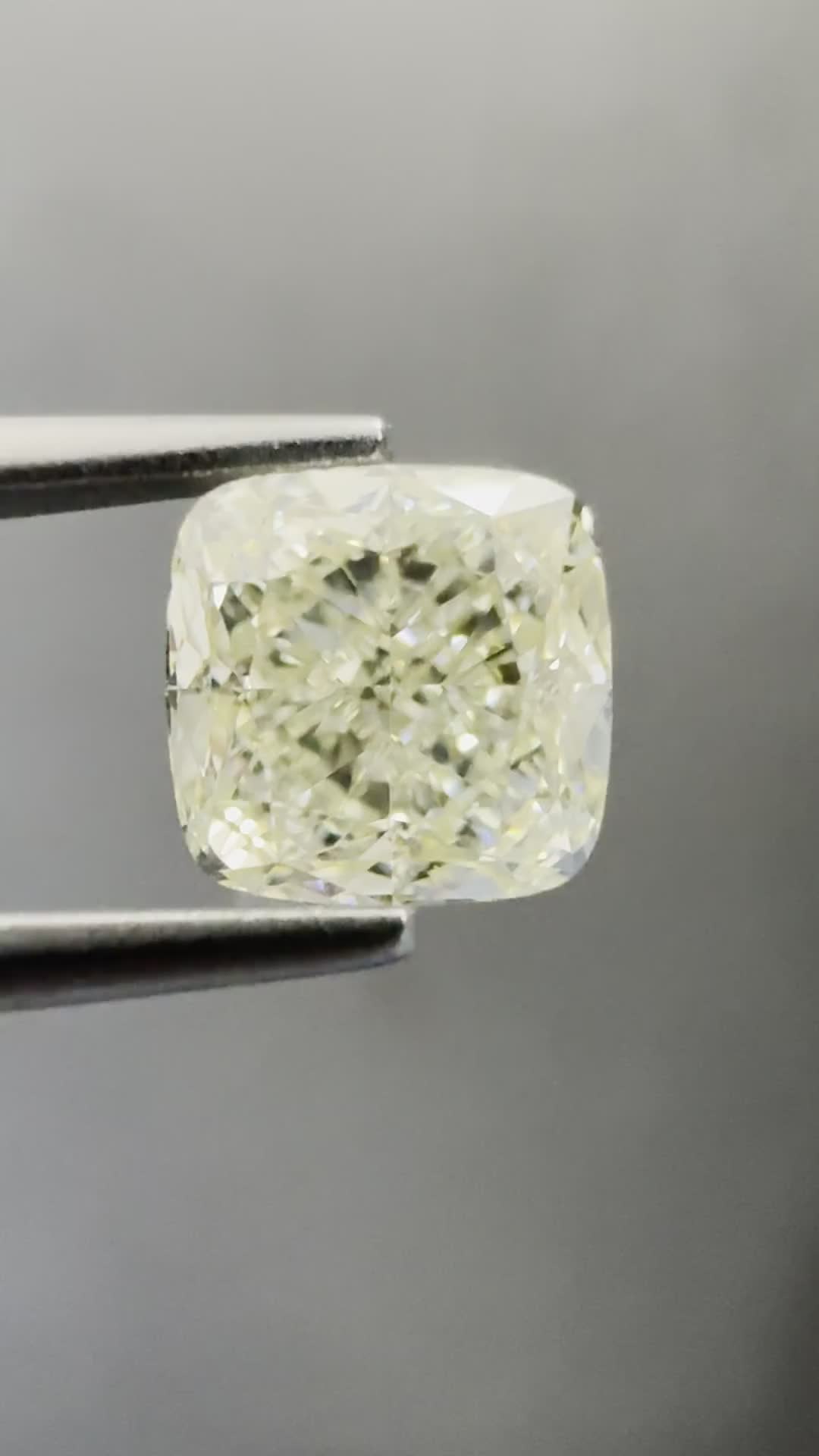 1.15ct Cushion L VS2 Natural Diamond