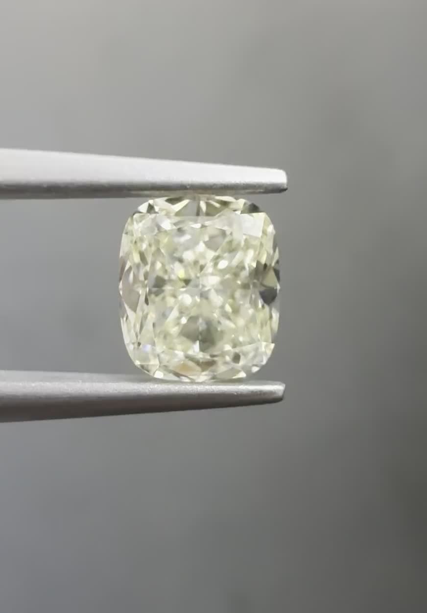 1.02ct Cushion M VVS1 Natural Diamond