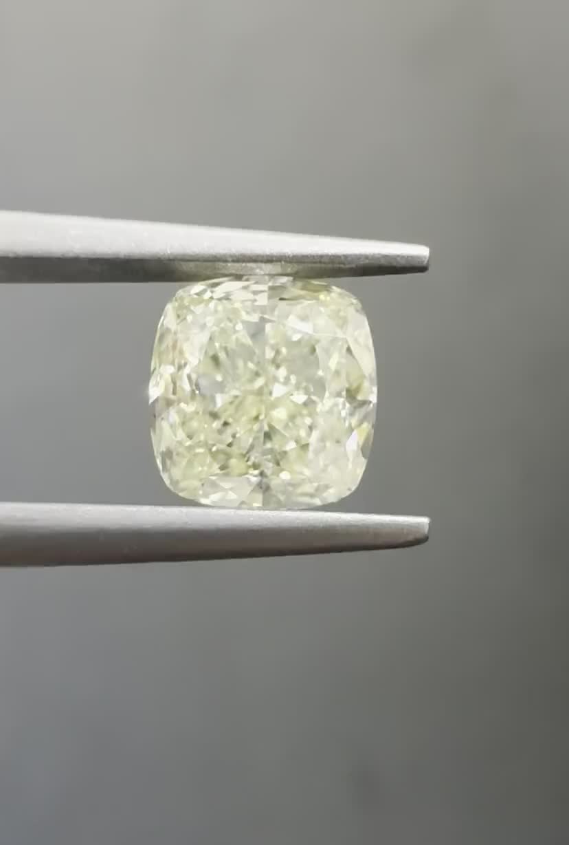1.34ct Cushion M VS2 Natural Diamond