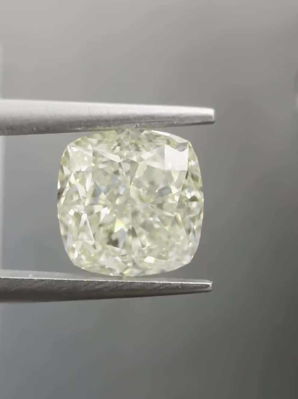 2.06ct Cushion M VS1 Natural Diamond