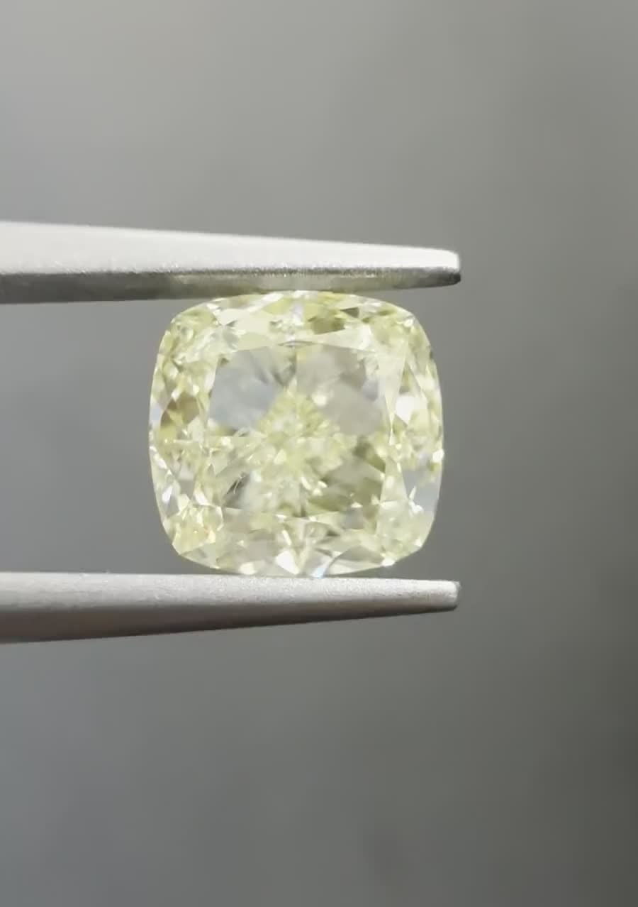 2.01ct Cushion M VVS2 Natural Diamond