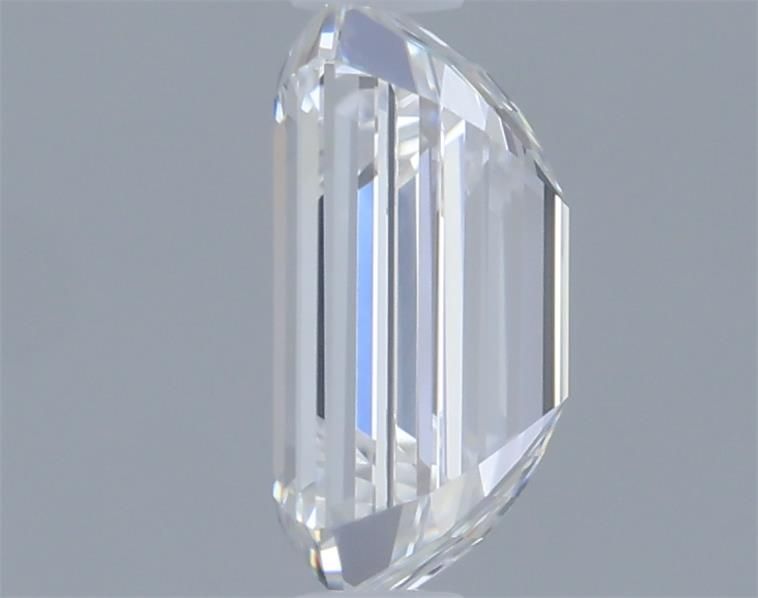 0.81ct Emerald E VVS2 Natural Diamond