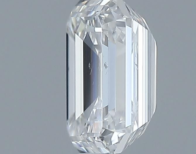 0.9ct Emerald E SI1 Natural Diamond