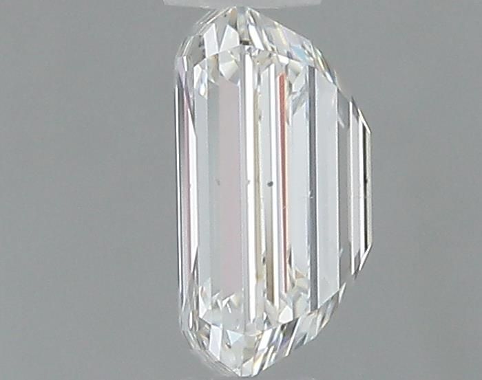 0.7ct Emerald G SI1 Natural Diamond