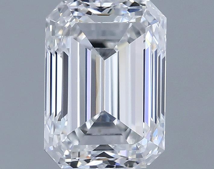 0.7ct Emerald E VS2 Natural Diamond
