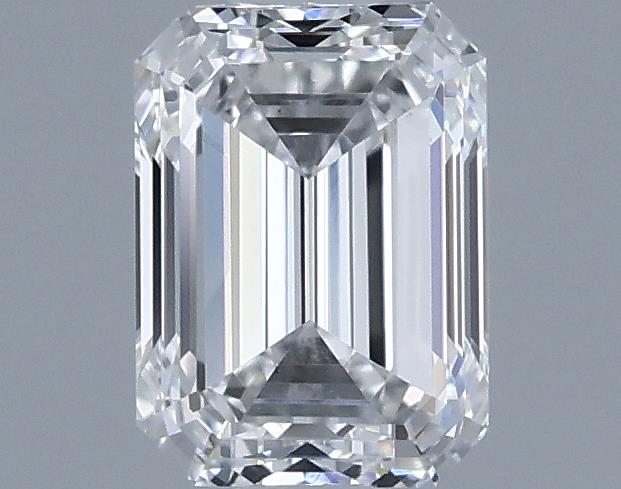 0.7ct Emerald E VS2 Natural Diamond