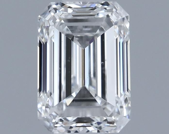 0.7ct Emerald E VS2 Natural Diamond