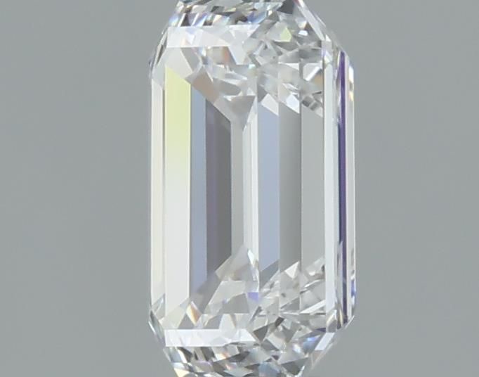 0.9ct Emerald D VVS1 Natural Diamond