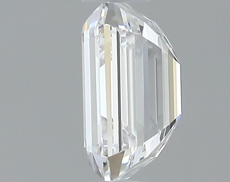 0.7ct Emerald D VVS2 Natural Diamond