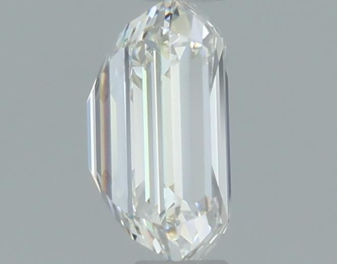 0.7ct Emerald I VVS2 Natural Diamond