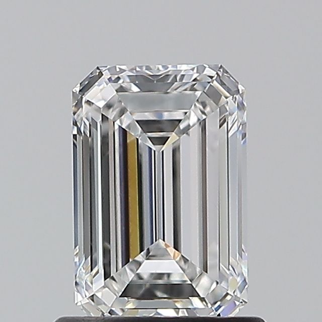 0.9ct Emerald E VVS1 Natural Diamond
