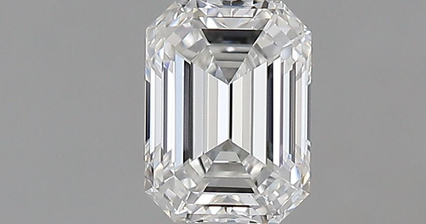 0.7ct Emerald E VVS1 Natural Diamond