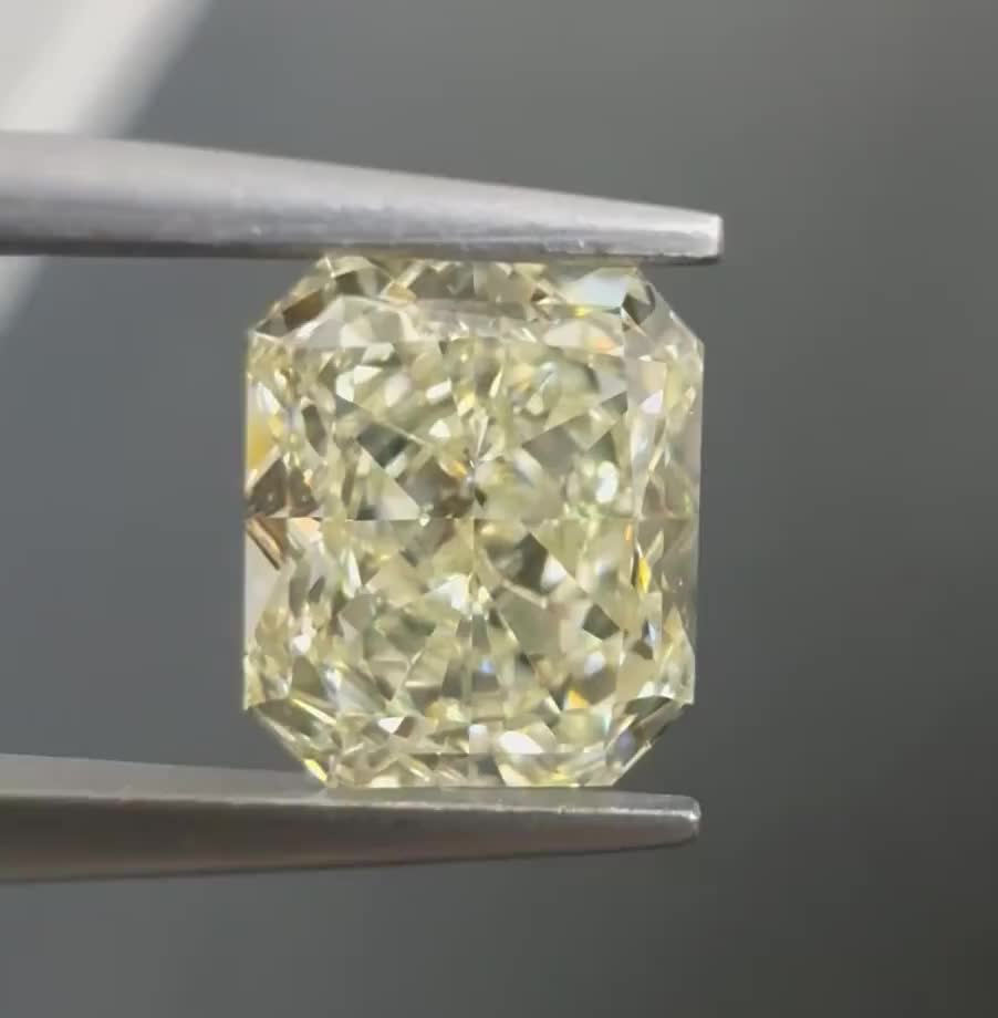 1.32ct Radiant N VVS2 Natural Diamond