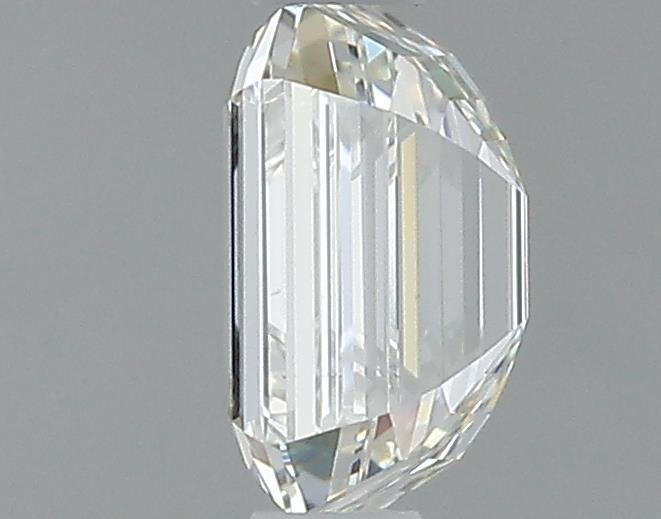 0.9ct Emerald J VS2 Natural Diamond