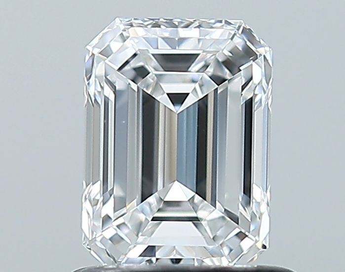 0.9ct Emerald D VVS2 Natural Diamond