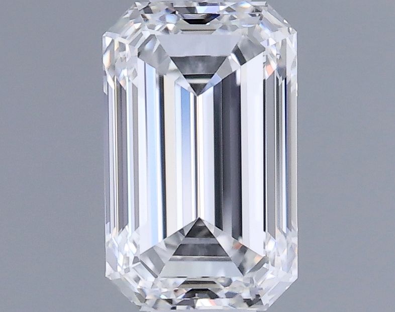 0.7ct Emerald D VVS2 Natural Diamond