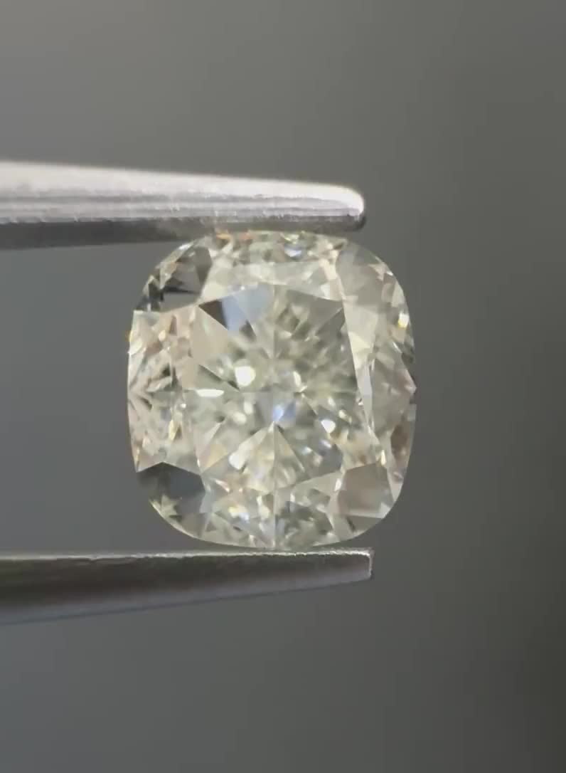 1.01ct Cushion J VS1 Natural Diamond
