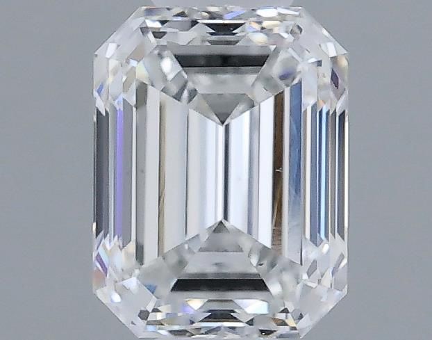 0.7ct Emerald E VS2 Natural Diamond