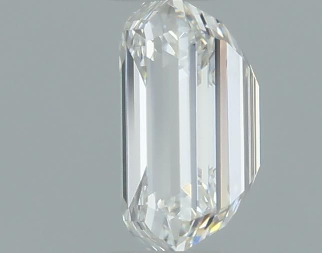 0.71ct Emerald H VVS2 Natural Diamond