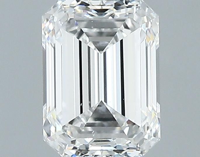 0.7ct Emerald E VS2 Natural Diamond