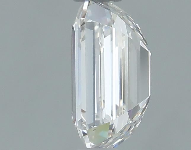 0.9ct Emerald I VS2 Natural Diamond