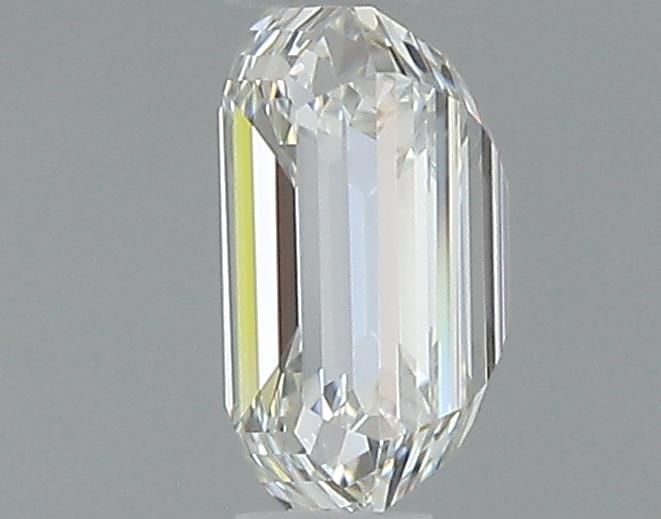 0.7ct Emerald I VS1 Natural Diamond