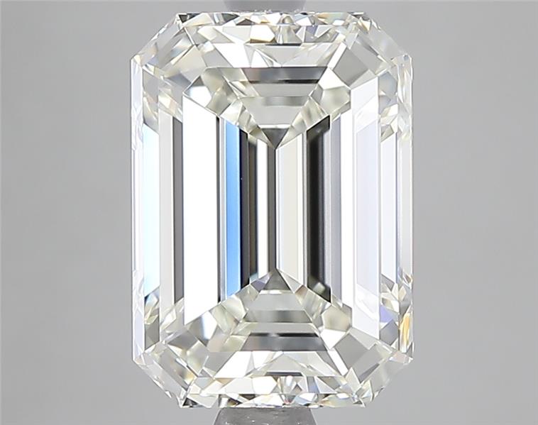 3.27ct Emerald J VVS2 Natural Diamond