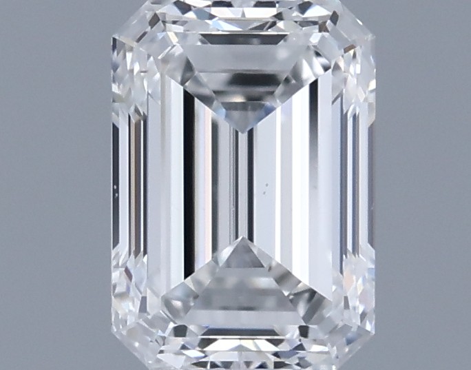 0.71ct Emerald E VS2 Natural Diamond