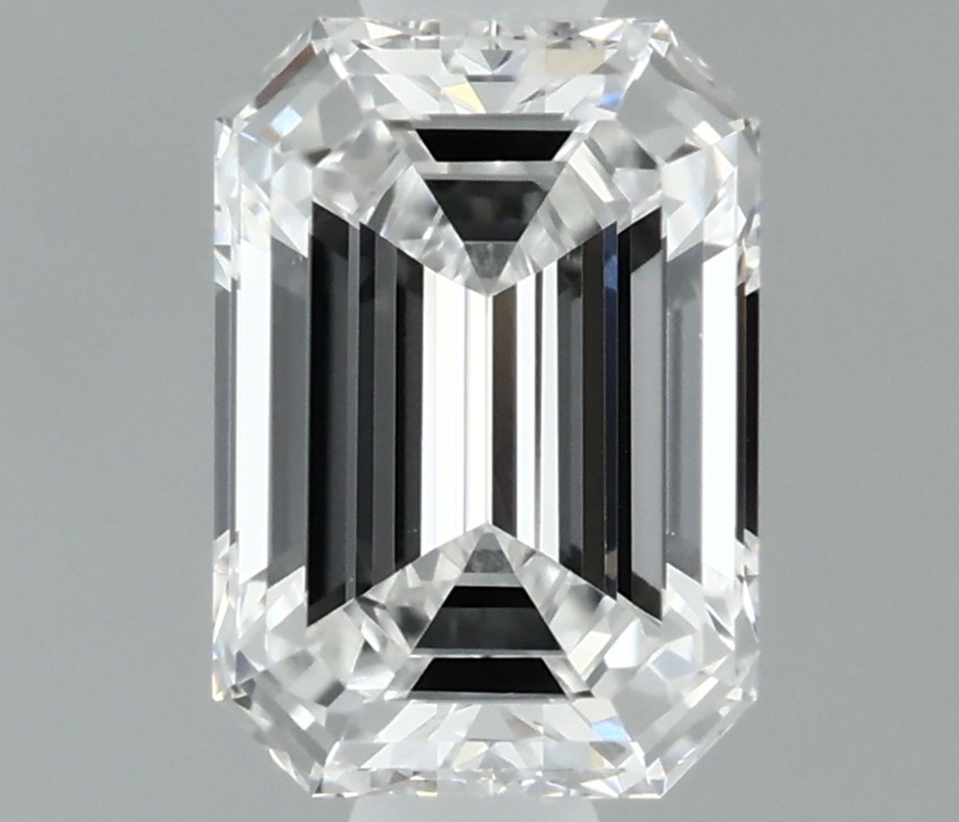 0.7ct Emerald E VVS2 Natural Diamond