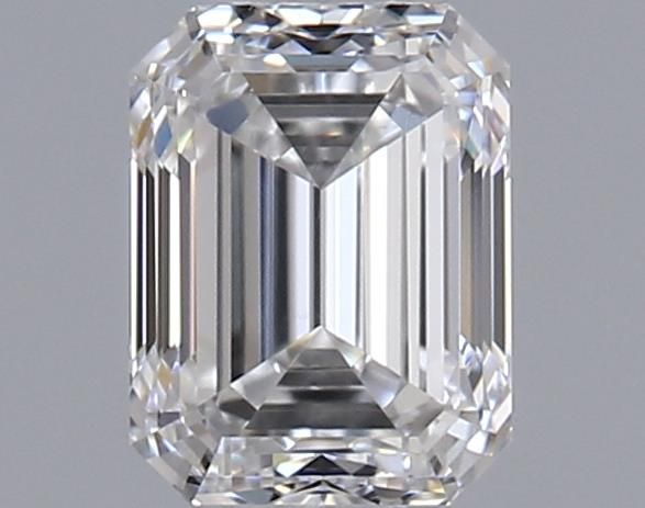 0.7ct Emerald E VS2 Natural Diamond