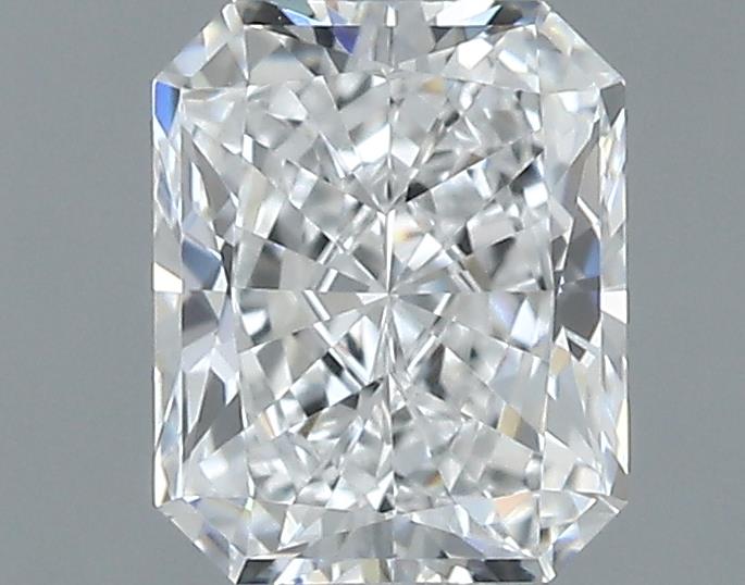 0.7ct Radiant E VS2 Natural Diamond