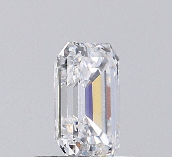 0.7ct Emerald D SI2 Natural Diamond