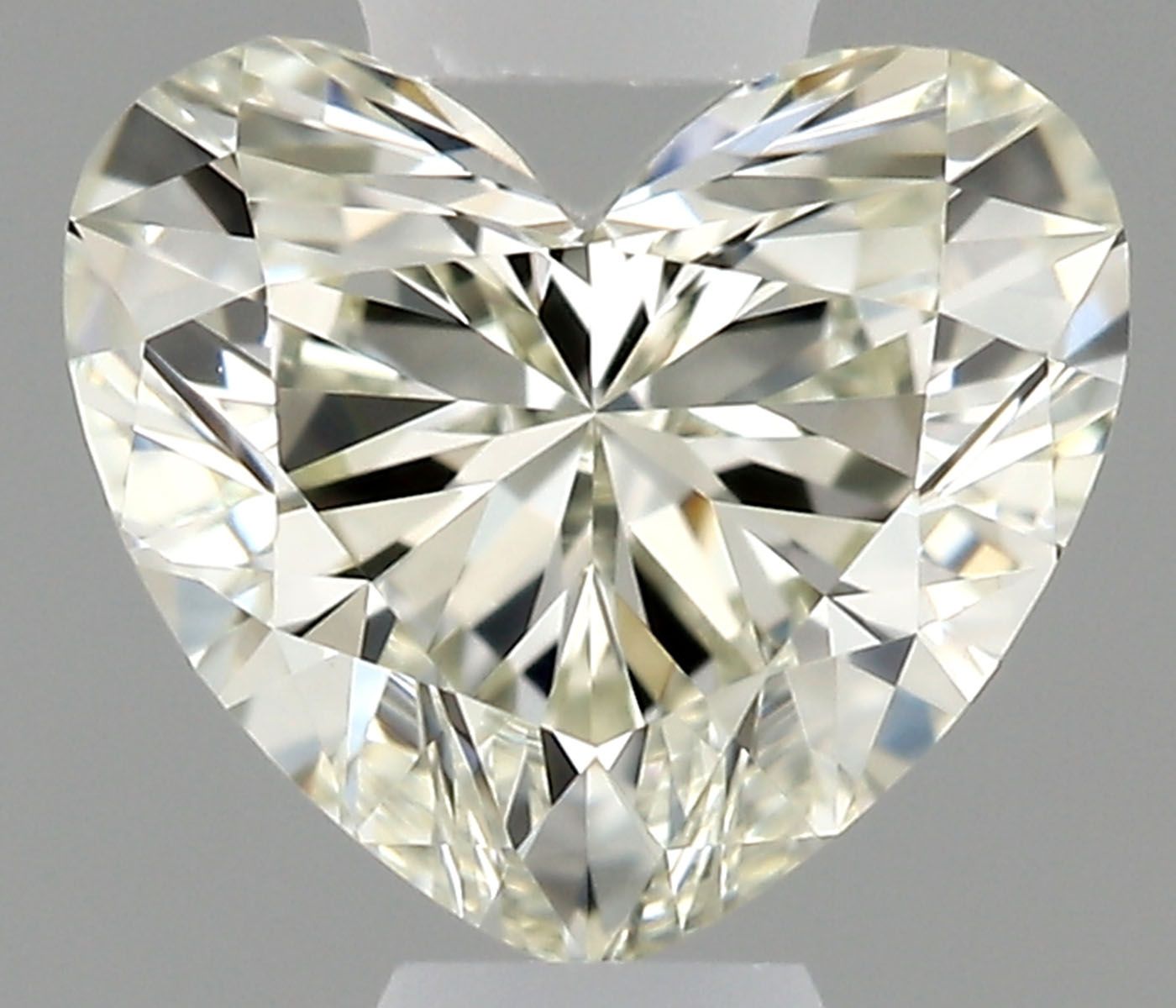 0.4ct Heart J VVS1 Natural Diamond