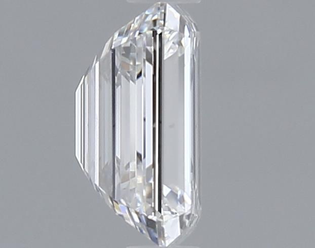 0.9ct Emerald E VS2 Natural Diamond
